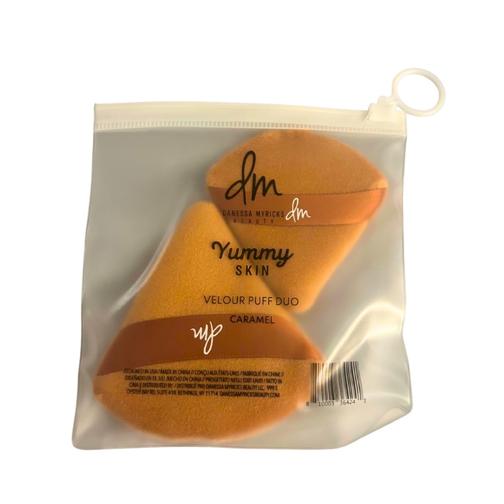 Danessa Myricks Yummy Skin Velour Puff Duo